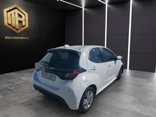 Yaris 1.5 120H Business Plus