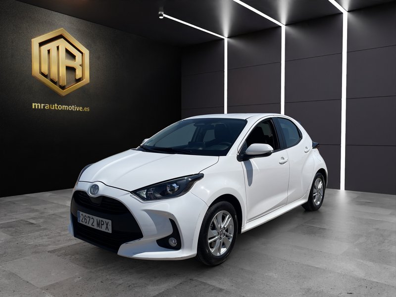Toyota Yaris 1.5 Business Plus 2024