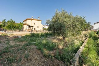 Terreno en venta en Zubia (La)
