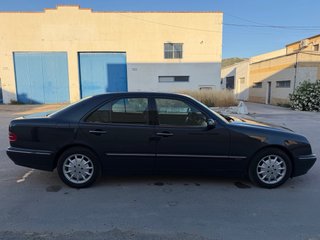 Mercedes-Benz Clase E 2002