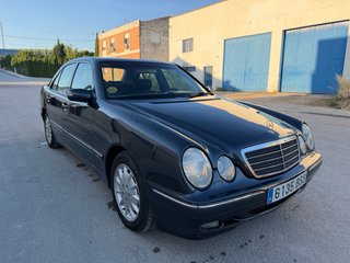 Mercedes-Benz Clase E 2002