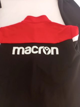 Abbigliamento completo da arbitro Macron