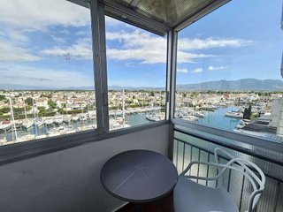 Piso en venta en Empuriabrava en Castelló d´Empúries