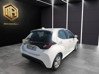 Yaris 1.5 120H Business Plus