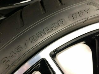 Llantas originales Mercedes AMG de 20 pulgadas