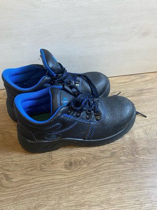 Botas de trabajo negras y azules