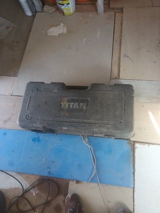 Martillo Perforador Titan con Maletín