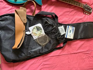 Pack Guitarra Eléctrica OF USA  + Accesorios