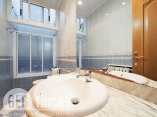 Casa en venta en Ca n'Aurell en Terrassa