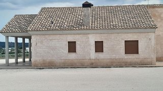 Chalet en venta en Yecla