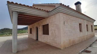 Chalet en venta en Yecla