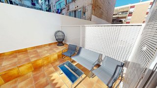 Piso en venta en Campoamor en Alicante
