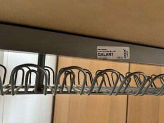 Escritorio Ikea Galant Madera y Metal