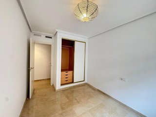 Piso en alquiler en Mercado en Alicante