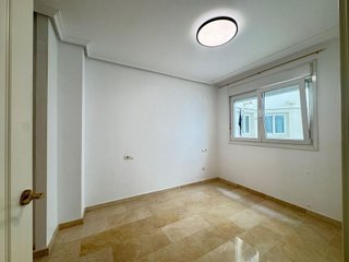 Piso en alquiler en Mercado en Alicante