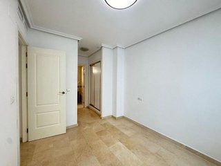 Piso en alquiler en Mercado en Alicante