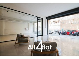 Local comercial en alquiler en El Parc i la Llacuna del Poblenou en Barcelona