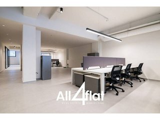Local comercial en alquiler en El Parc i la Llacuna del Poblenou en Barcelona
