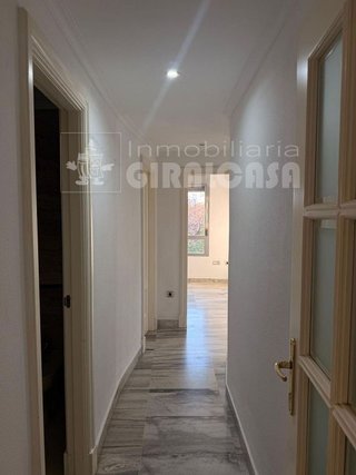 Piso en venta en Huerta del Pilar en Sevilla