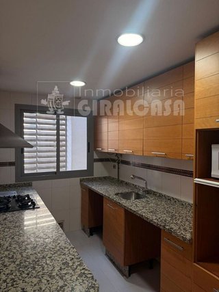 Piso en venta en Huerta del Pilar en Sevilla