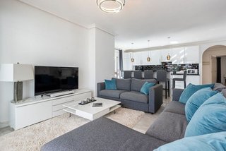 Piso en venta en Nueva Andalucía centro en Marbella