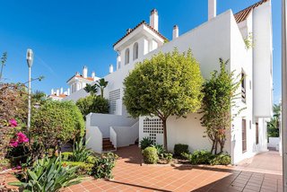 Piso en venta en Nueva Andalucía centro en Marbella
