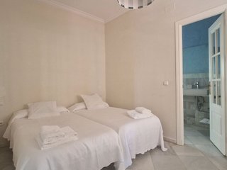 Piso en alquiler en Sector Sur  - La Palmera - Reina Mercedes en Sevilla
