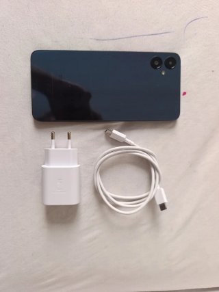 Samsung Galaxy A05 64GB + Cargador Completo