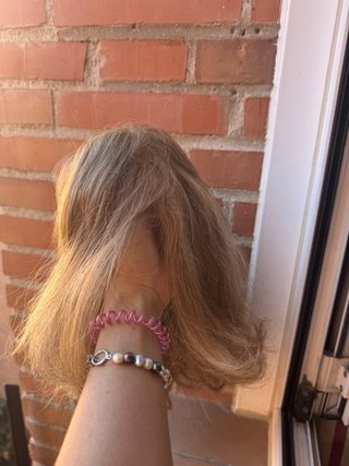 Peluca pelo natural castaño rubio oncologica