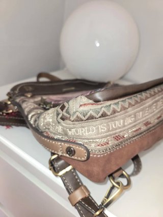 Bolso - Mochila Anekke estampado Cairo