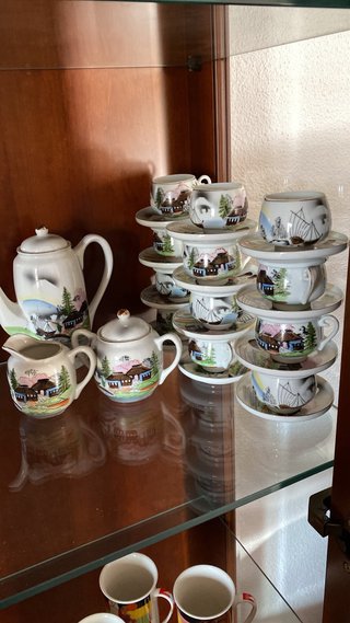 Juego de café de porcelana pintado a mano
