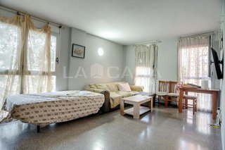 Piso en venta en La Verneda i la Pau en Barcelona