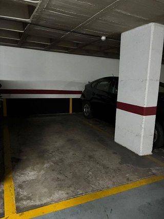 Garaje en venta en Artigas - Llefià en Badalona