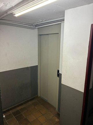 Garaje en venta en Artigas - Llefià en Badalona