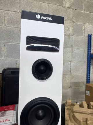 Torre Sonido Bluetooth NGS Blanca