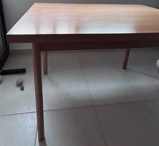 Mesa comedor extensible madera.