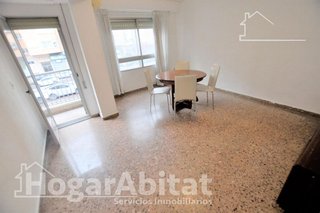 Piso en venta en El Calvari en Valencia