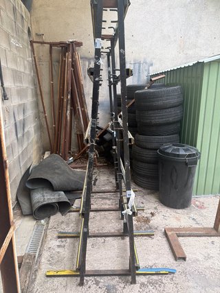 Caballete para cristalería