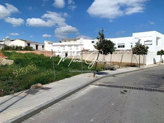 Terreno en venta en Lucena
