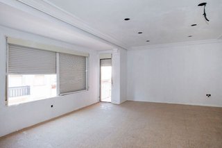 Piso en venta en Linares