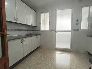 Piso en alquiler en Huerta de la Reina - Trassierra en Córdoba