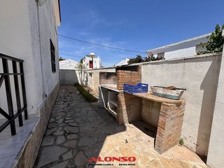 Casa pareada en venta en Cala del Puntal  en Vinaròs