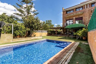 Casa adosada en venta en Centre en Castellar del Vallès
