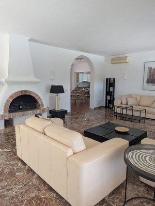 Chalet en alquiler en Nueva Andalucía centro en Marbella