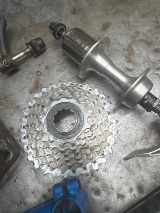 Piezas Bici MTB: Pedal, Cassette, Manillar