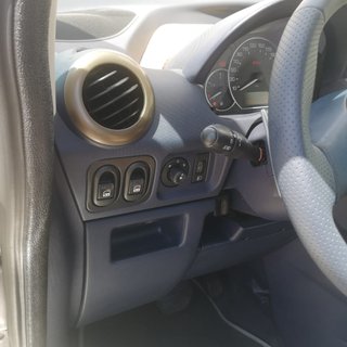 Peugeot 1007 1.4VTI AUTOMÁTICO Gasolina