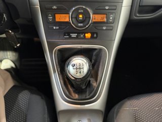 Toyota Auris 90D Active
