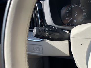 XC60 2.0 B5 D AWD Inscription Auto