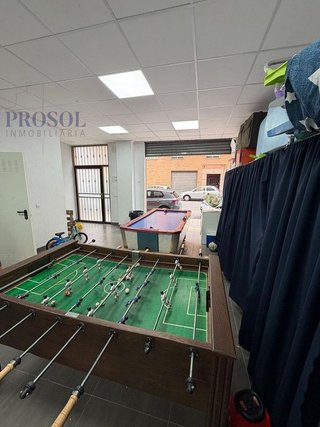 Local comercial en venta en Piscinas en Villarreal