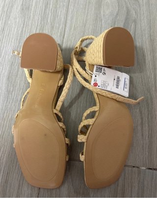 Sandalias Stradivarius Beige Talla 39